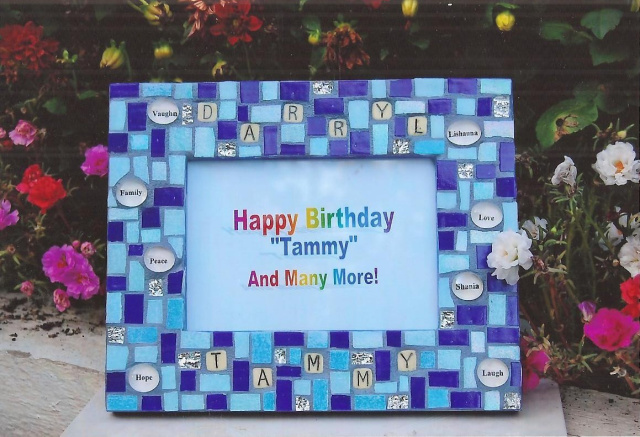Create a mosaic picture frame with Eleanor Parr DiLeo